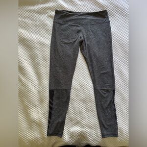 Scorpio Sol Super Soft Leggings / Yoga Pants Medium Gray & Black NWOT